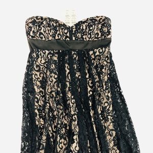 CACHE’ Lace Crochet Strapless Bible Dress NWT